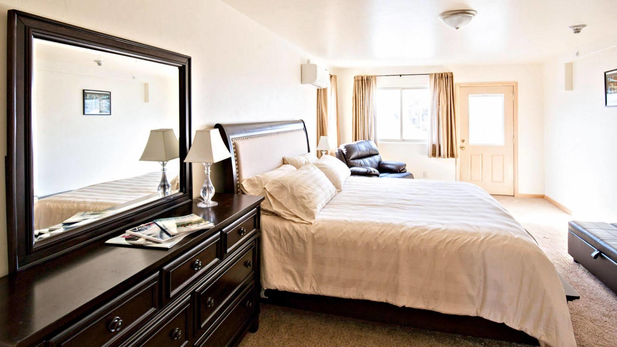 Mein Haus Bed & Breakfast Avon Esterno foto