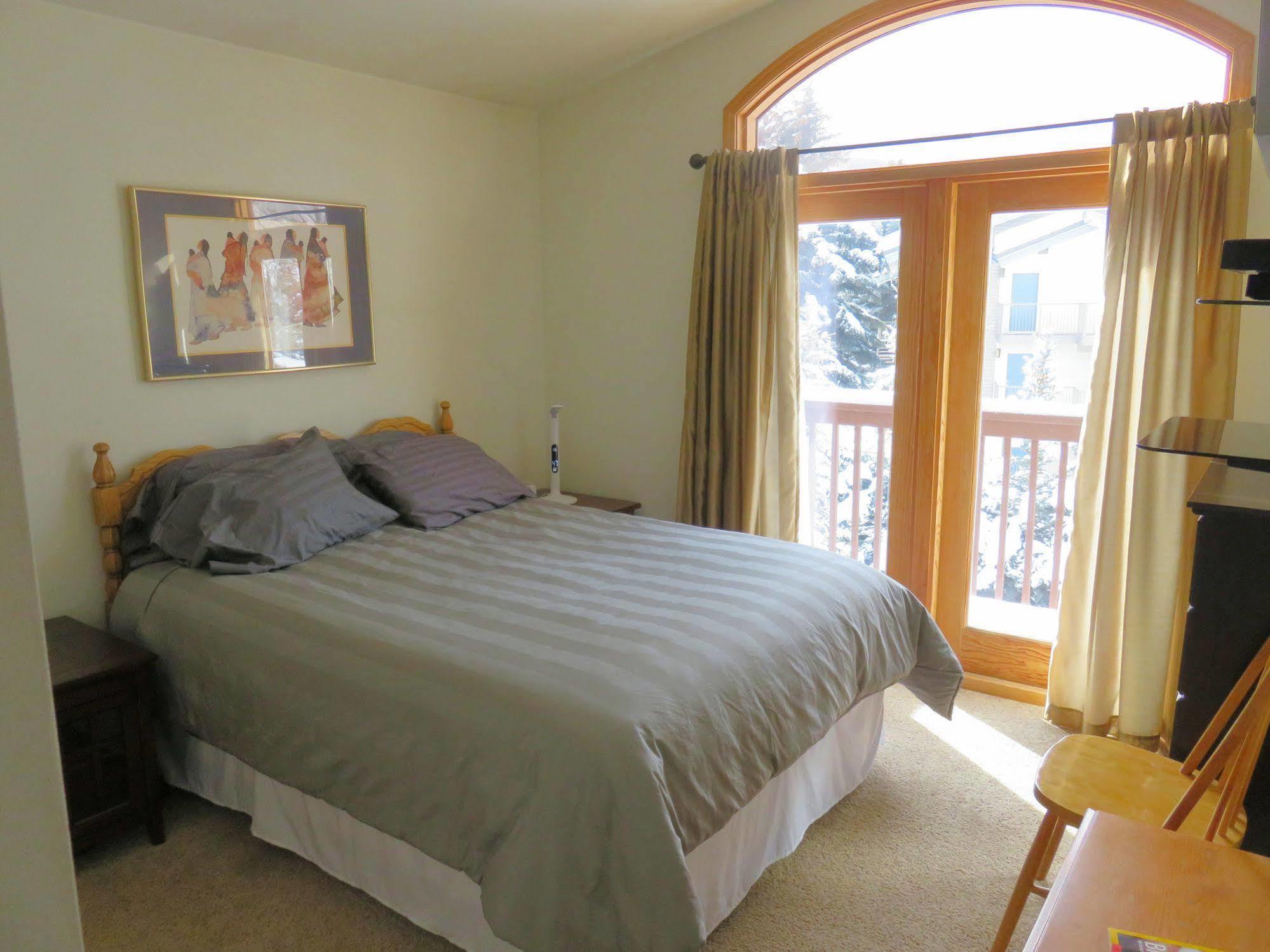 Mein Haus Bed & Breakfast Avon Esterno foto